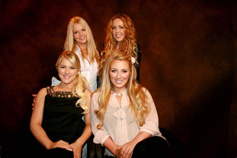 chloe and lisa celtic woman.